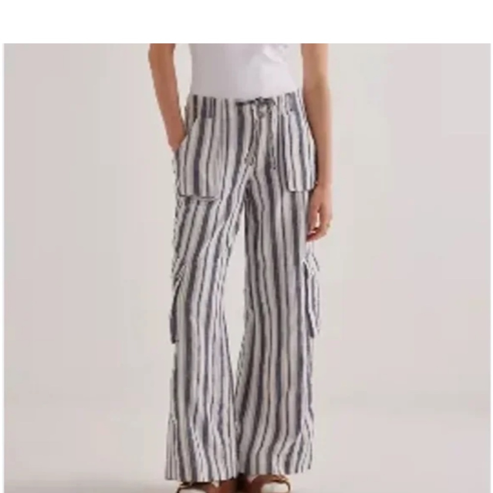 Anthropologie Pilcro Linen and Cotton Beach Cargo Pants - Picture 2 of 4